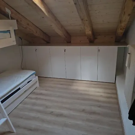 Lägenhet Maison Henry